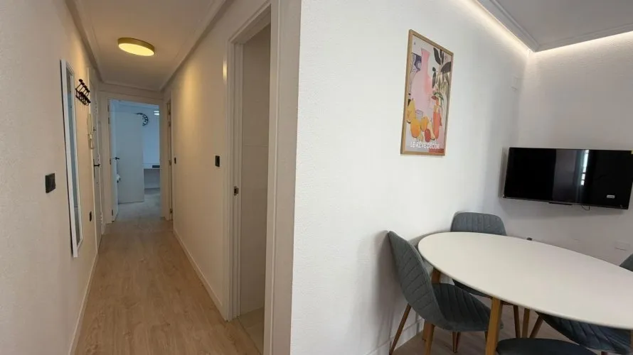 Apartment de 2 chambres à Torrevieja, Espagne No. 489 № 12