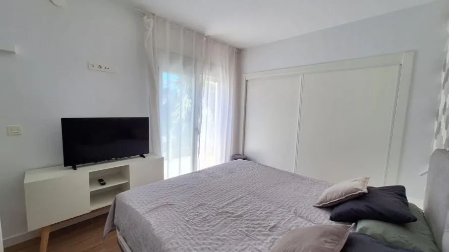 Apartment de 3 chambres à Torrevieja, Espagne No. 332 № 1