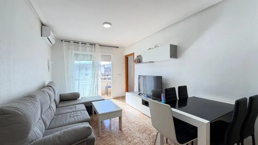Apartment de 2 chambres à Torrevieja, Espagne No. 435 № 13