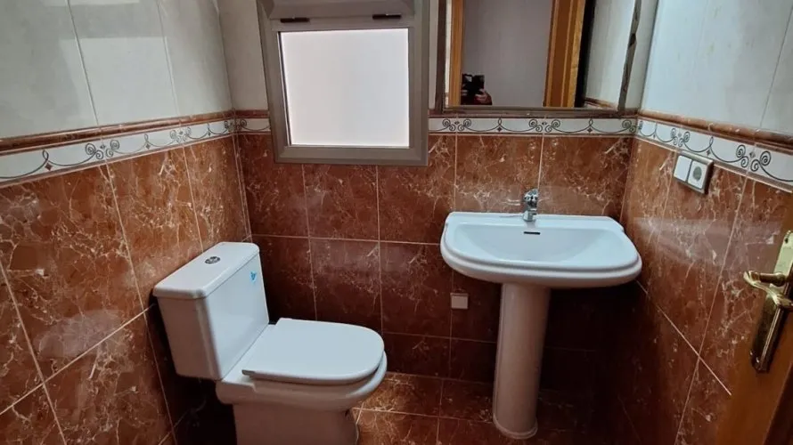Apartment de 2 chambres à Torrevieja, Espagne No. 381 № 9