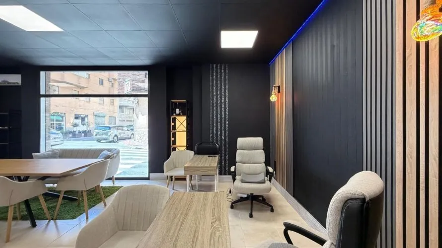 Commercial property de 121m² à Torrevieja, Espagne No. 517 № 21