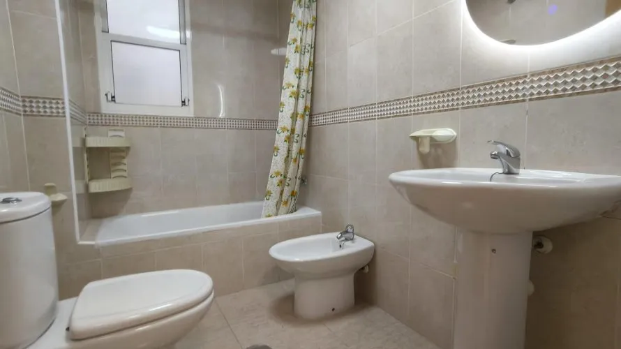 Apartment de 2 chambres à Torrevieja, Espagne No. 515 № 2