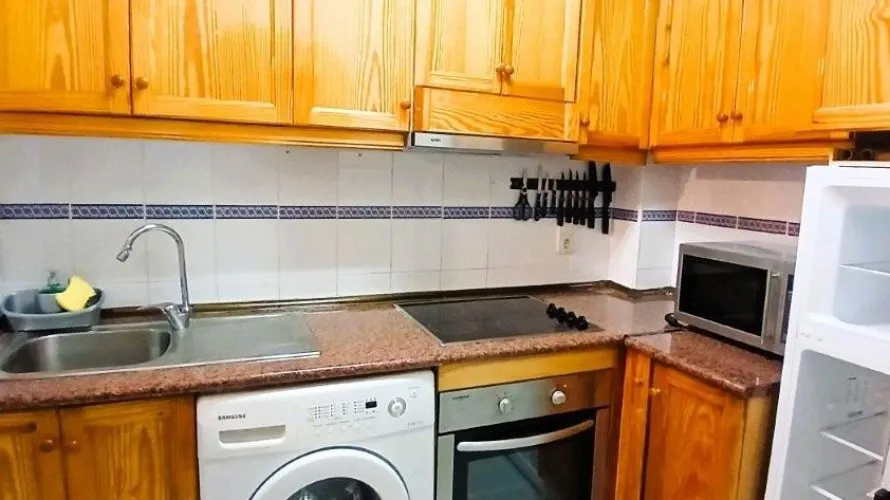 Apartment de 2 chambres à Torrevieja, Espagne No. 450 № 12