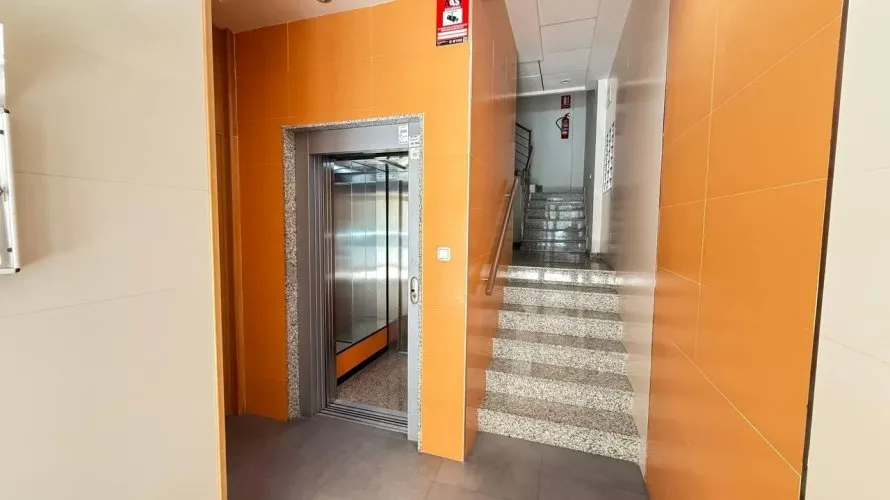 Apartment de 1 chambre à Torrevieja, Espagne No. 387 № 2