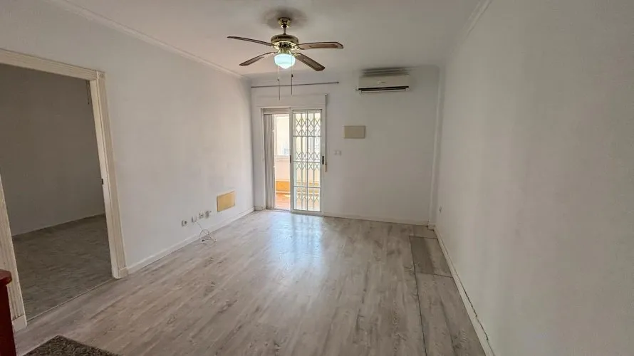 Bungalow de 1 chambre à Torrevieja, Espagne No. 493 № 4