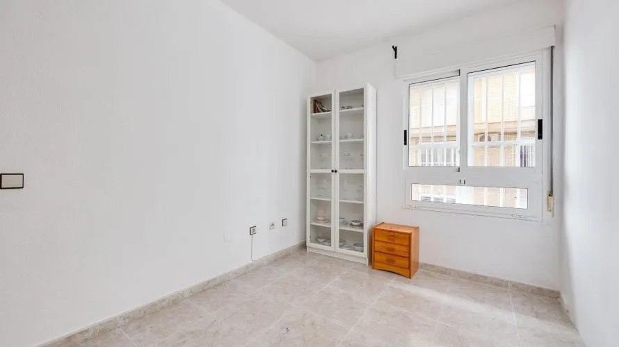 Apartment de 2 chambres à Torrevieja, Espagne No. 462 № 5