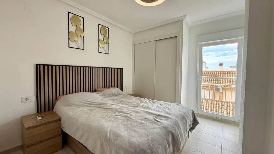 Apartment de 2 chambres à Torrevieja, Espagne No. 410 № 16