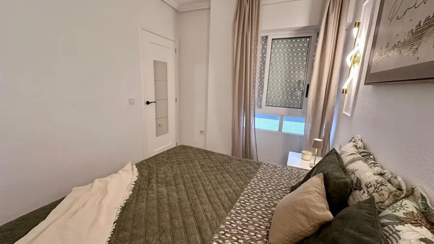 Apartment de 2 chambres à Torrevieja, Espagne No. 362 № 12