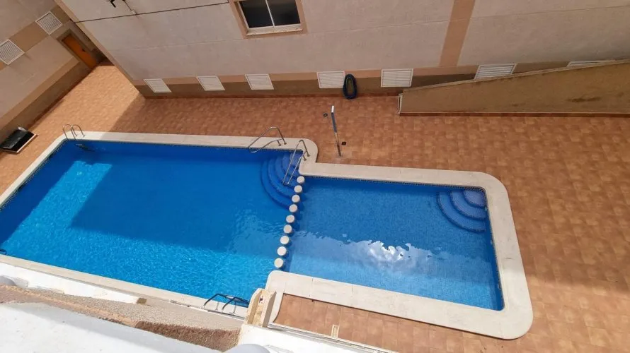Apartment de 2 chambres à Torrevieja, Espagne No. 501