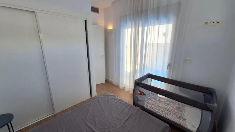 Apartment de 3 chambres à Torrevieja, Espagne No. 332 № 10