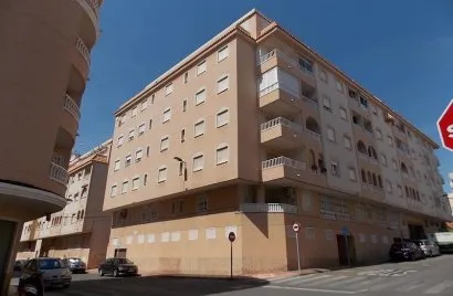 Apartment de 2 chambres à Torrevieja, Espagne No. 501