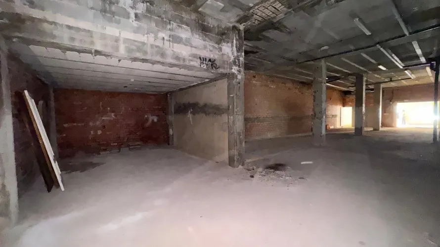 Commercial property de 261m² à Torrevieja, Espagne No. 386 № 3