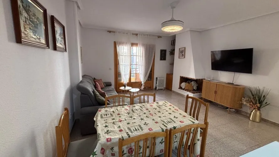 Apartment de 1 chambre à Torrevieja, Espagne No. 331 № 2