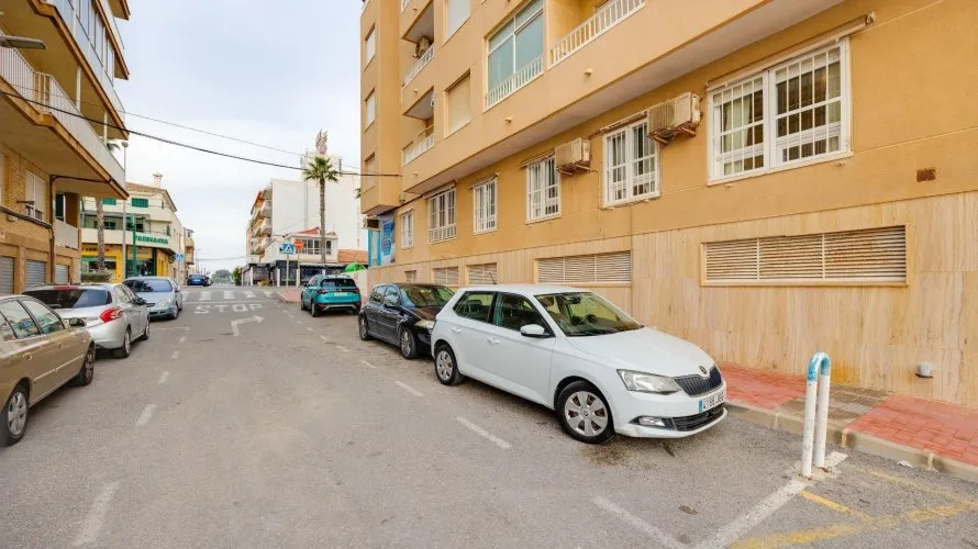 Apartment de 2 chambres à Torrevieja, Espagne No. 462