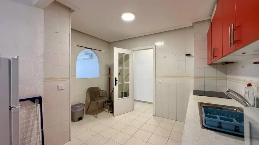 Apartment de 2 chambres à Torrevieja, Espagne No. 410 № 8