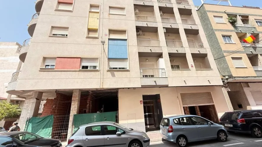 Apartment de 1 chambre à Torrevieja, Espagne No. 387 № 3