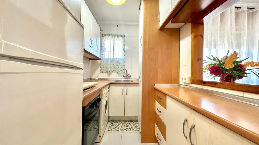 Apartment de 1 chambre à Torrevieja, Espagne No. 471 № 16