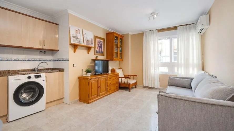 Apartment de 2 chambres à Torrevieja, Espagne No. 462 № 22