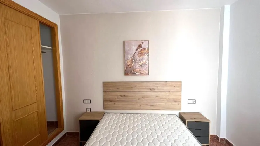 Bungalow de 2 chambres à Torrevieja, Espagne No. 425 № 7