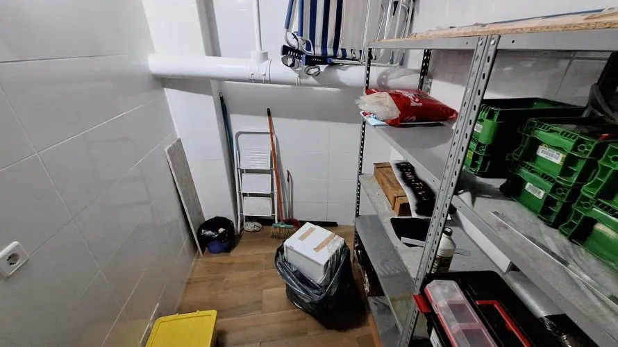 Warehouse de 7m² à Torrevieja, Espagne No. 419 № 2