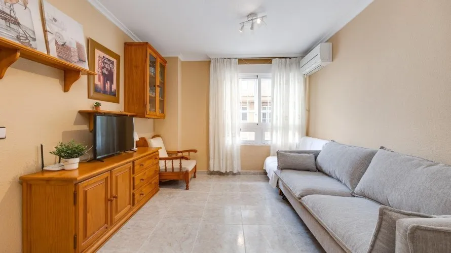 Apartment de 2 chambres à Torrevieja, Espagne No. 462 № 23