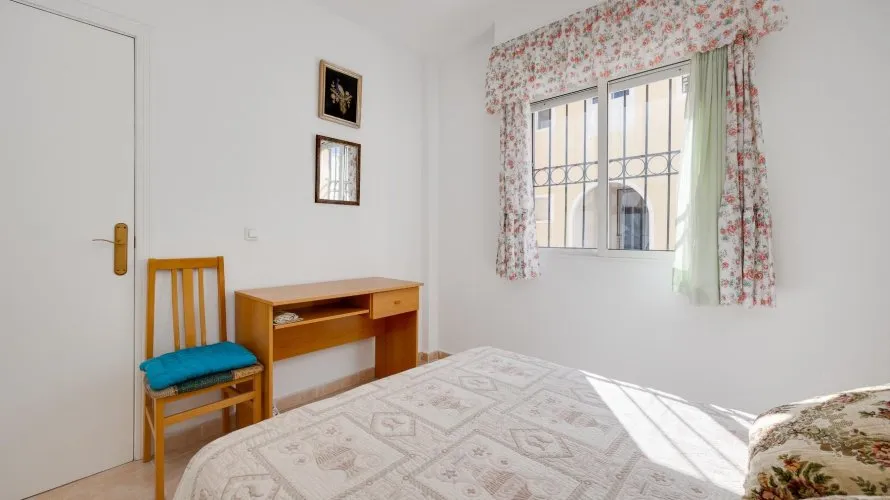 Bungalow de 60m² à Torrevieja, Espagne No. 512 № 15