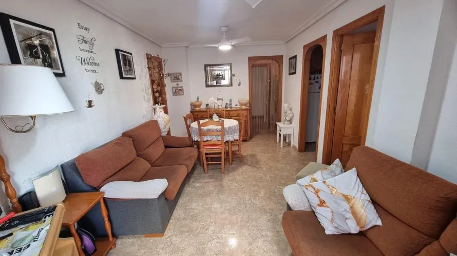 Apartment de 2 chambres à Torrevieja, Espagne No. 413 № 1