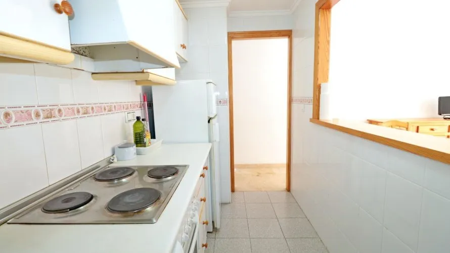 Apartment de 2 chambres à Torrevieja, Espagne No. 619 № 8