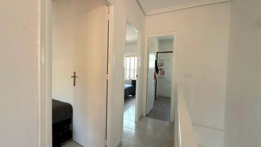 Penthouse de 76m² à Torrevieja, Espagne No. 576 № 1