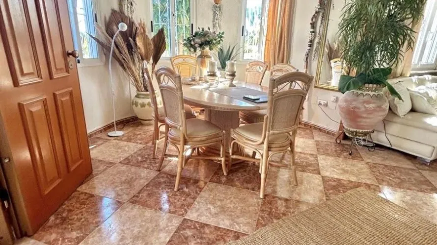 Villa de 2 chambres à Torrevieja, Espagne No. 605 № 11