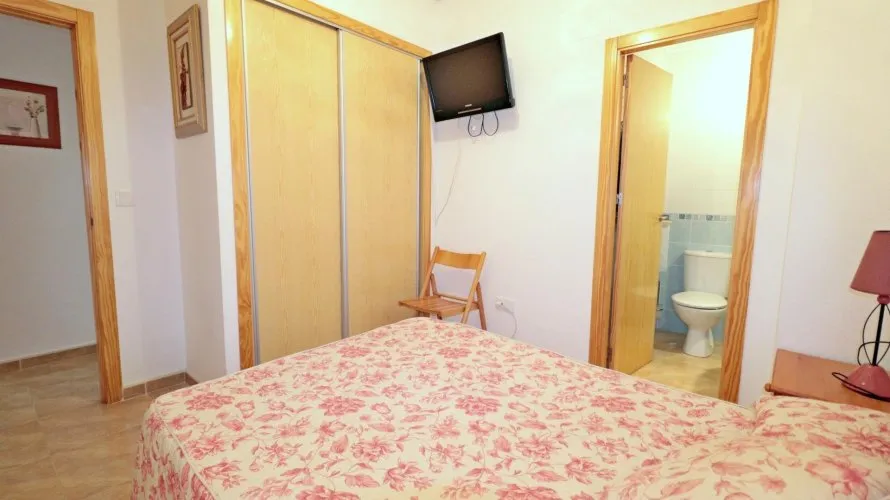 Apartment de 2 chambres à Torrevieja, Espagne No. 620 № 8
