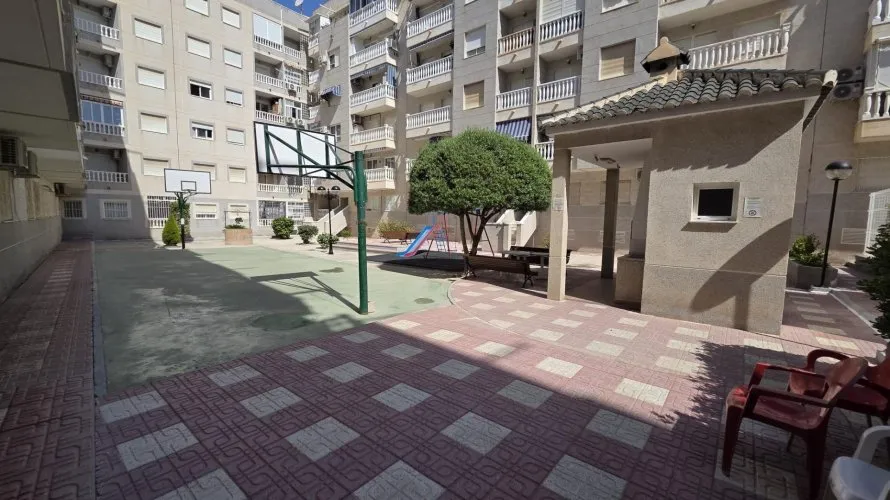Apartment de 39m² à Torrevieja, Espagne No. 624 № 1