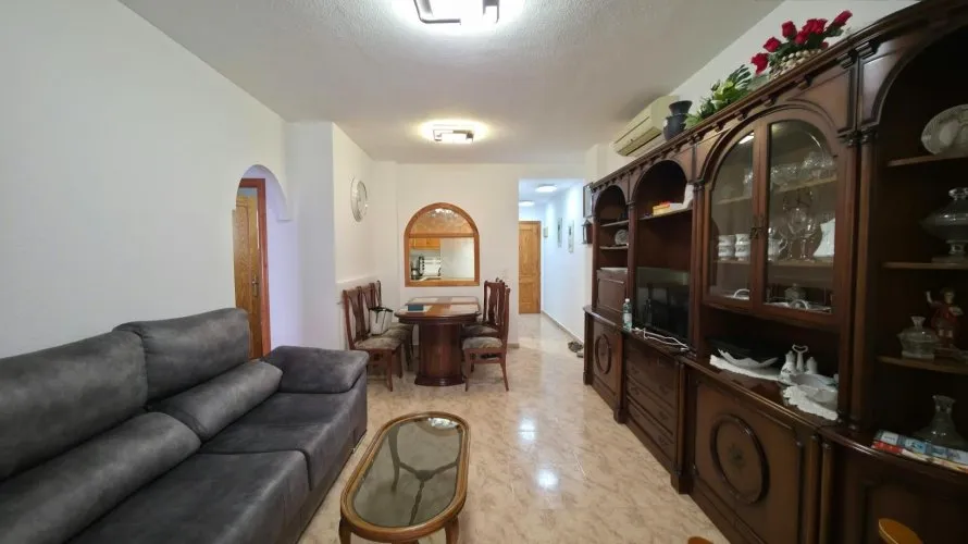 Apartment de 3 chambres à Torrevieja, Espagne No. 645 № 13