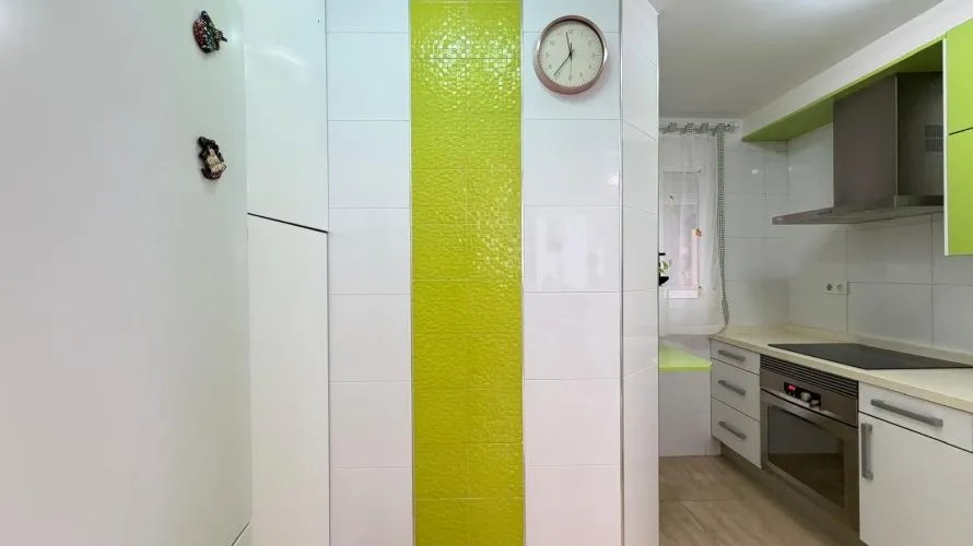 Apartment de 2 chambres à Torrevieja, Espagne No. 681 № 4