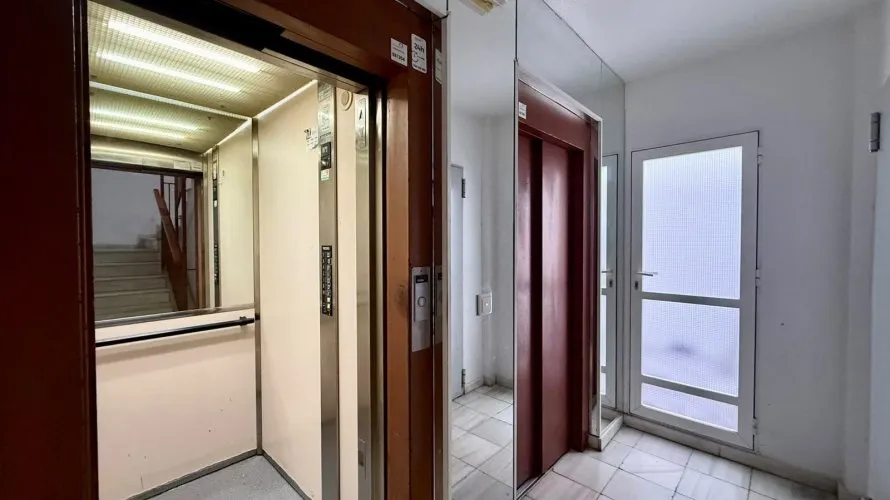 Apartment de 2 chambres à Torrevieja, Espagne No. 698 № 4