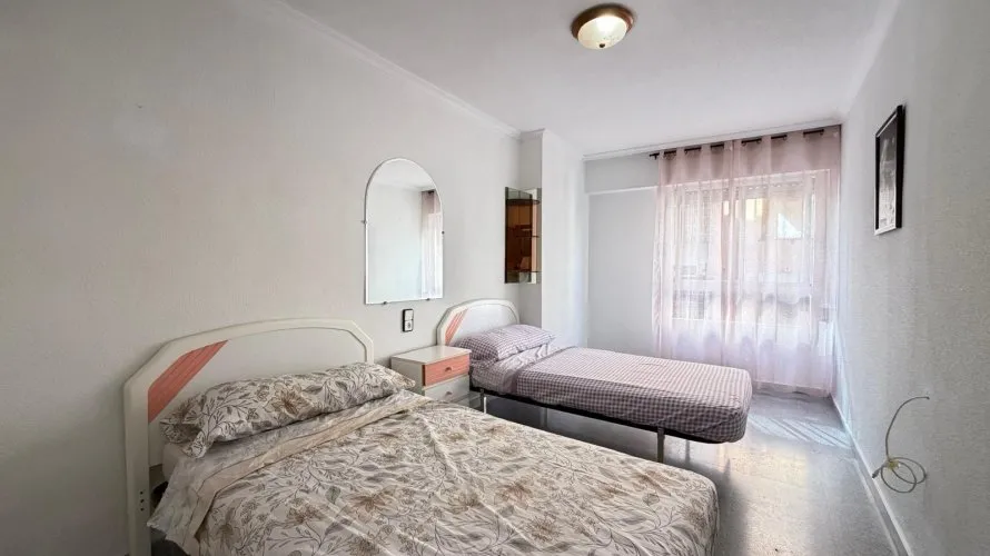 Apartment de 2 chambres à Torrevieja, Espagne No. 695 № 21