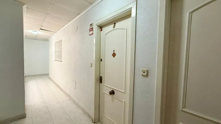 Apartment de 2 chambres à Torrevieja, Espagne No. 640 № 2