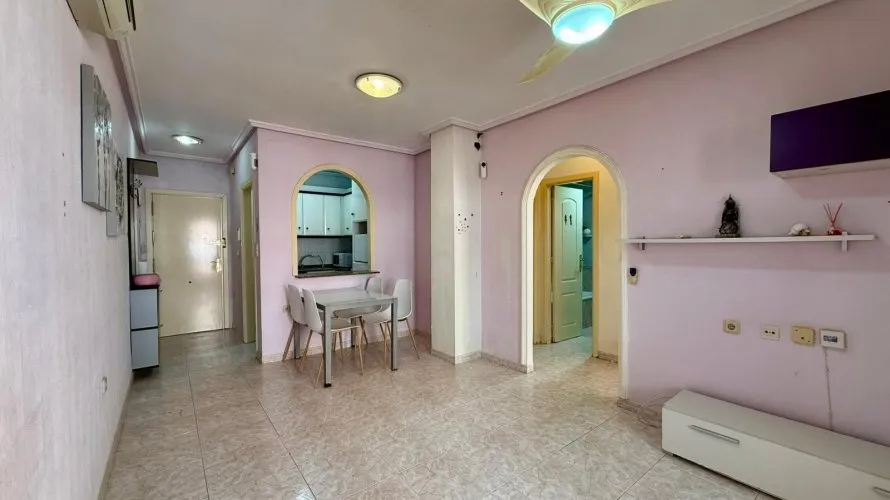 Apartment de 2 chambres à Torrevieja, Espagne No. 640 № 26