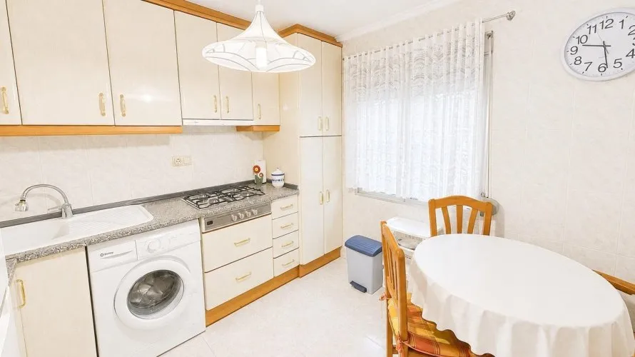 Bungalow de 3 chambres à Torrevieja, Espagne No. 676 № 2