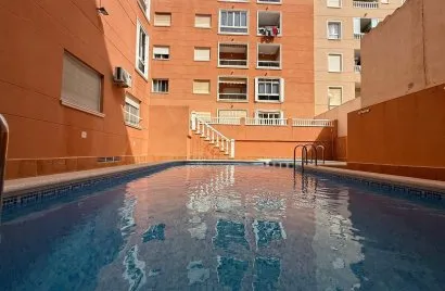 Apartment de 2 chambres à Torrevieja, Espagne No. 640