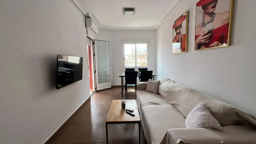 Apartment de 2 chambres à Torrevieja, Espagne No. 665 № 8