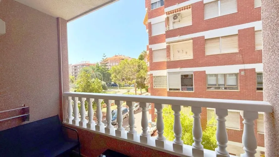 Apartment de 2 chambres à Torrevieja, Espagne No. 631 № 24
