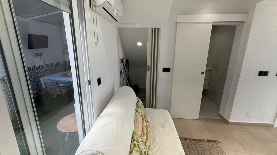 Bungalow de 65m² à Torrevieja, Espagne No. 668