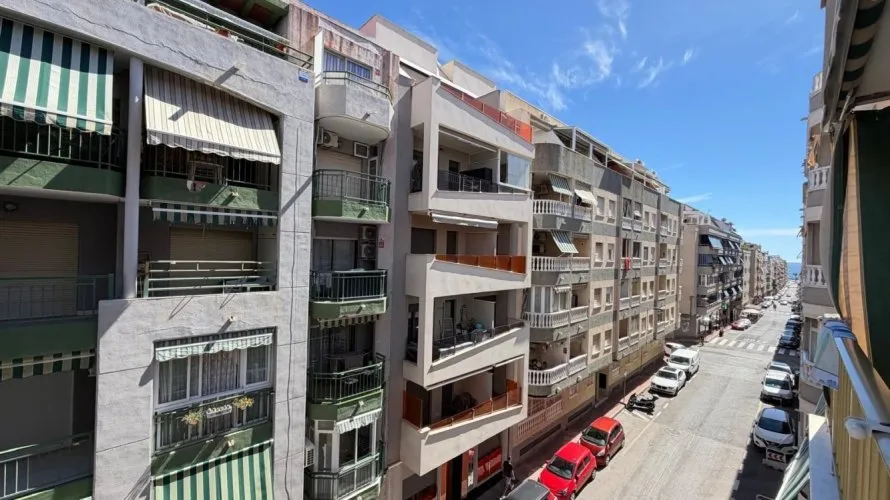 Apartment de 1 chambre à Torrevieja, Espagne No. 717