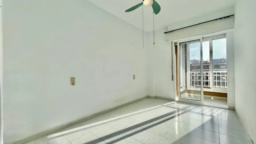 Apartment de 3 chambres à Torrevieja, Espagne No. 678 № 19