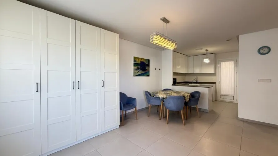 House de 3 chambres à Torrevieja, Espagne No. 711 № 12