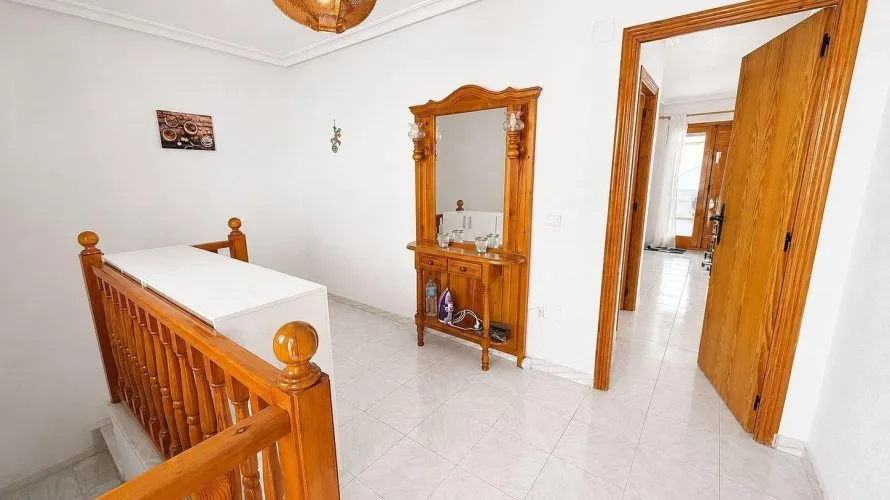 Penthouse de 2 chambres à Torrevieja, Espagne No. 642 № 3