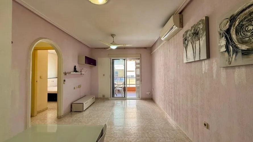 Apartment de 2 chambres à Torrevieja, Espagne No. 640 № 15