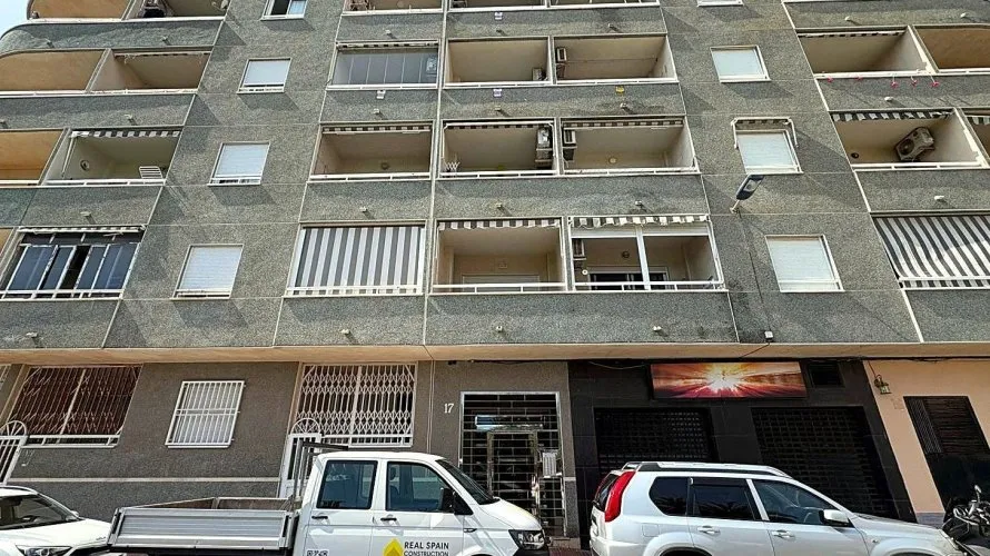 Apartment de 1 chambre à Torrevieja, Espagne No. 664 № 2