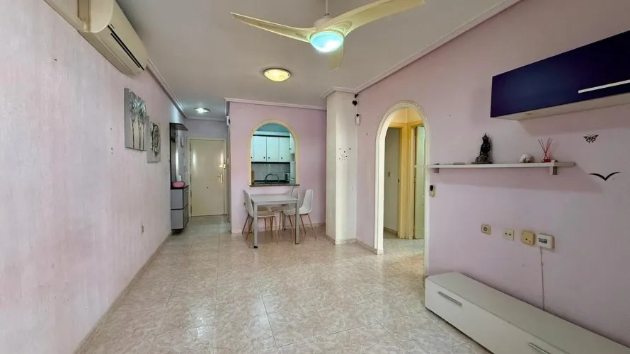 Apartment de 2 chambres à Torrevieja, Espagne No. 640 № 25